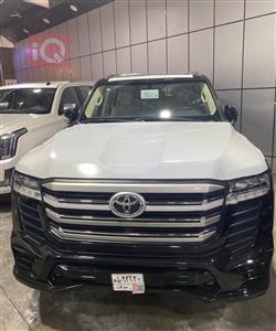 تۆیۆتا لاند کروزەر